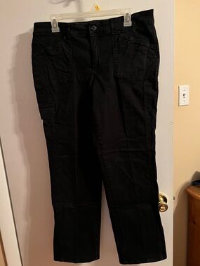 Gloria Vanderbilt Black Straight-Leg Utility Pants